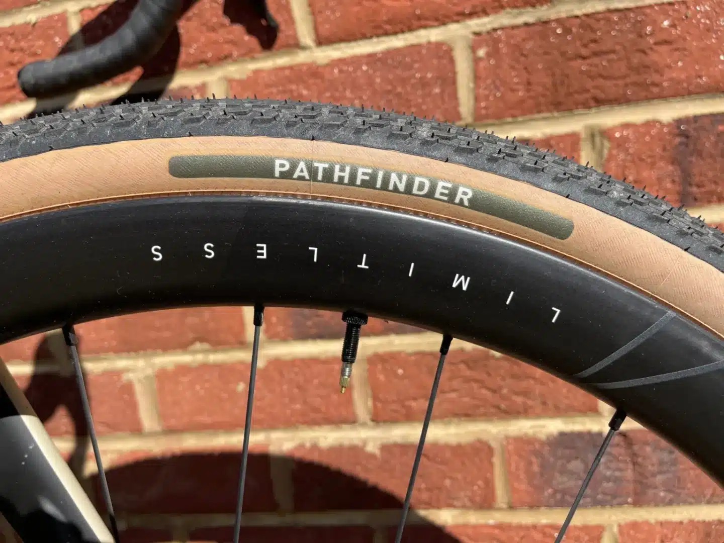 SPECIALIZED PATHFINDER FAST GRAVEL TLR 700X40C Marrón
