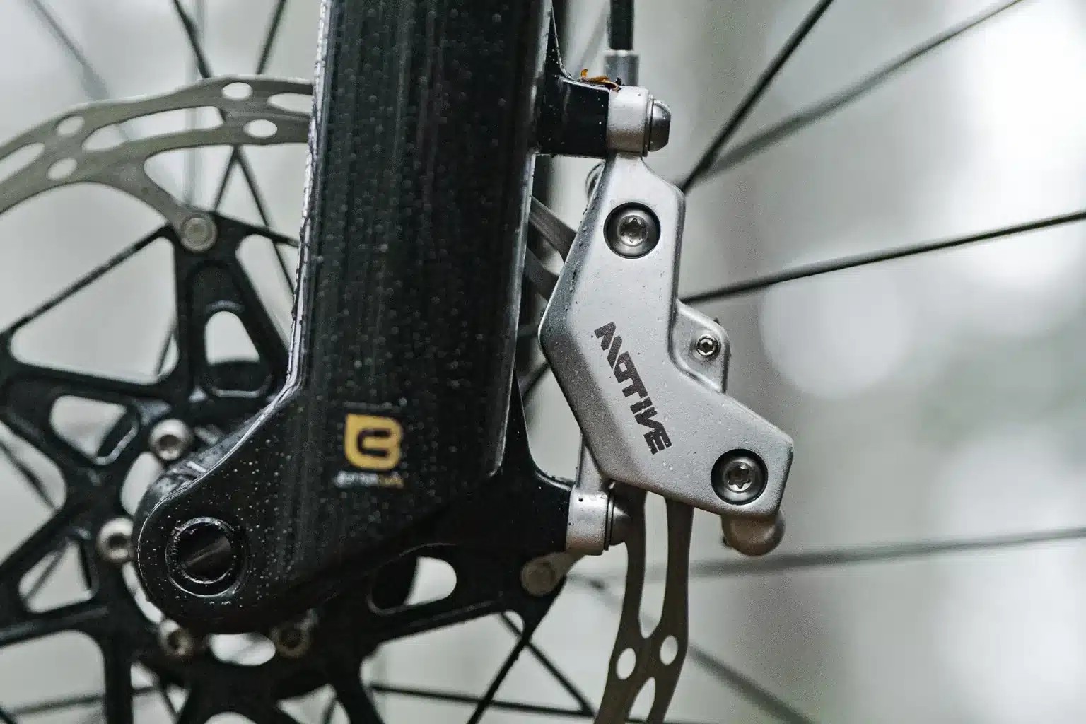 SRAM MOTIVE ULTIMATE