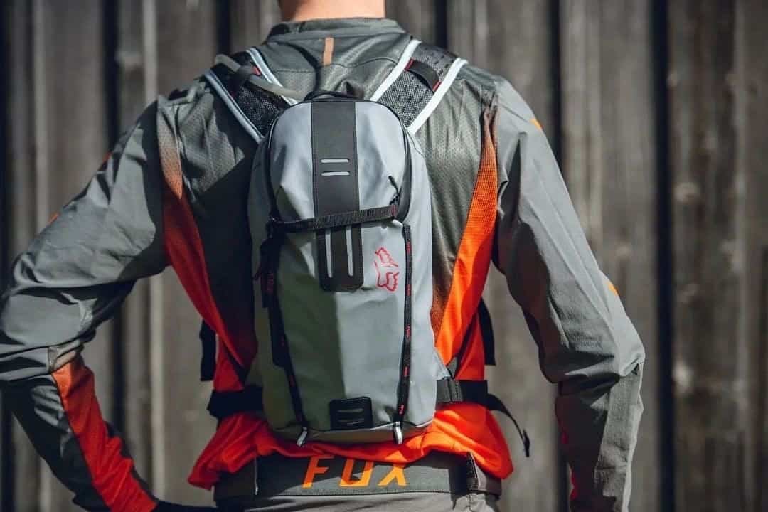 MOCHILA DE HIDRATACION FOX UTILITY HYDRATION Pack 2l