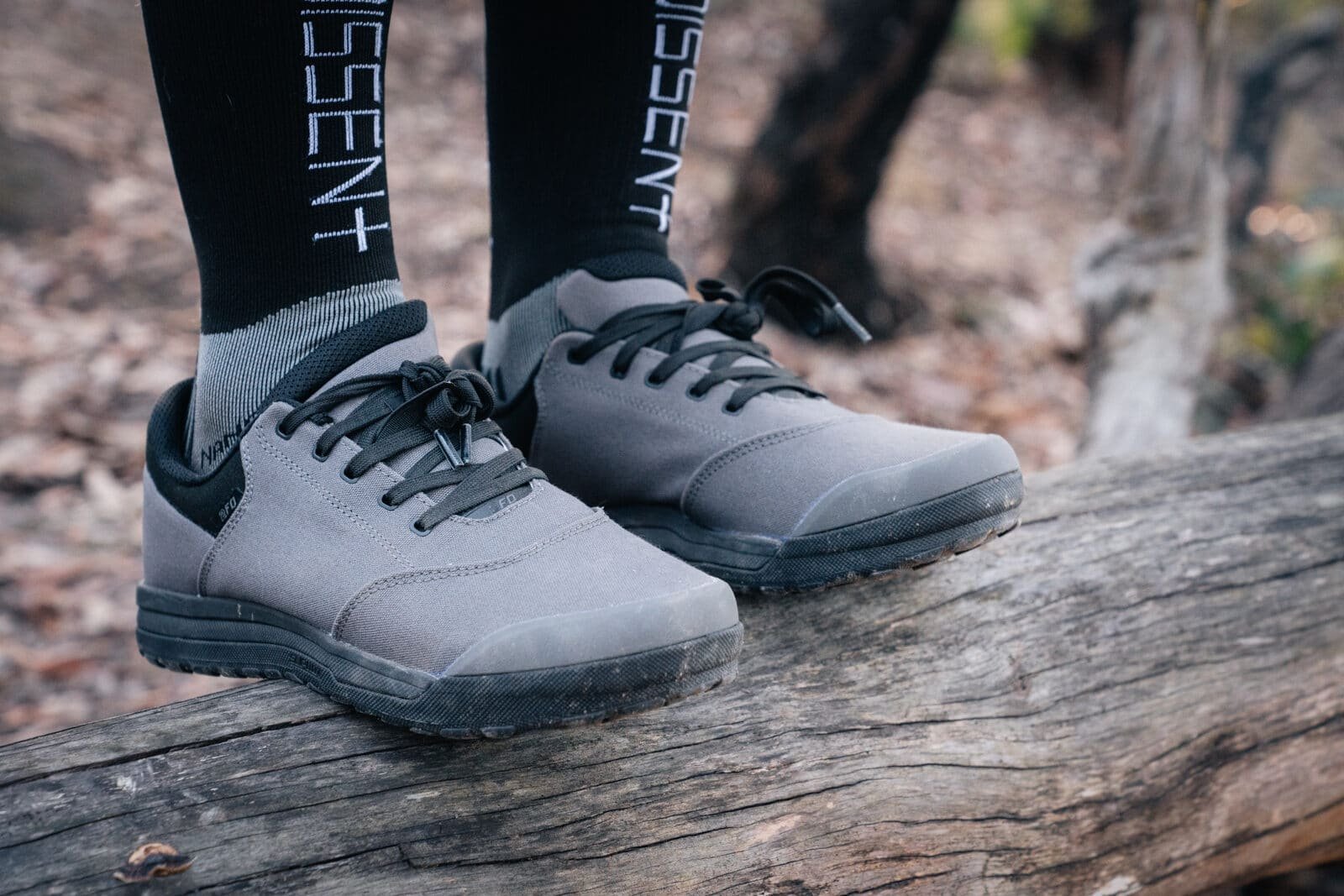 SPECIALIZED 2FO ROOST CANVAS FLAT