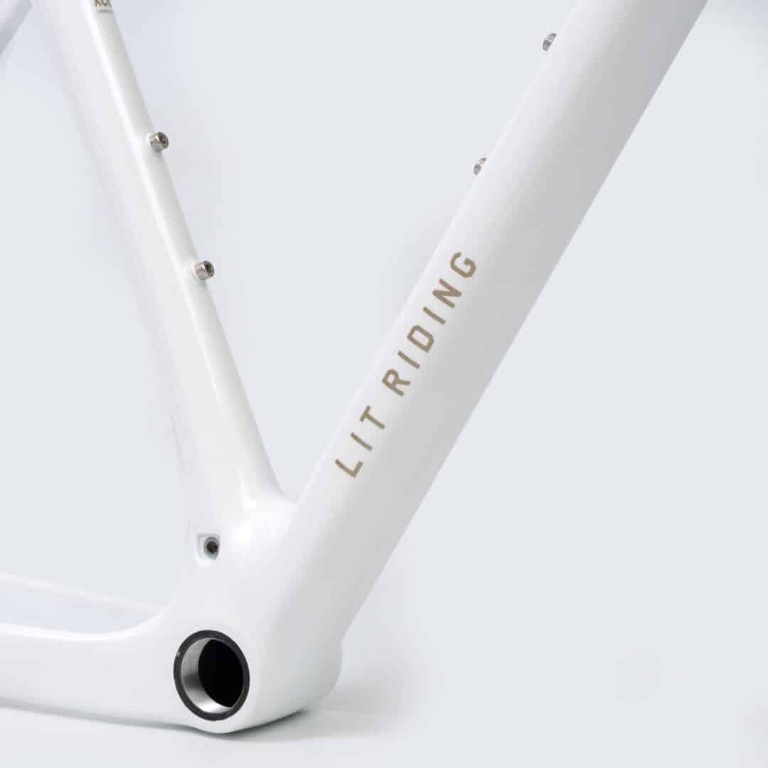 LIT XCC CARBON UDH