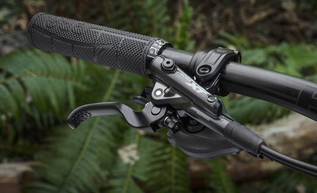 SHIMANO DEORE XT M8100 DERECHA