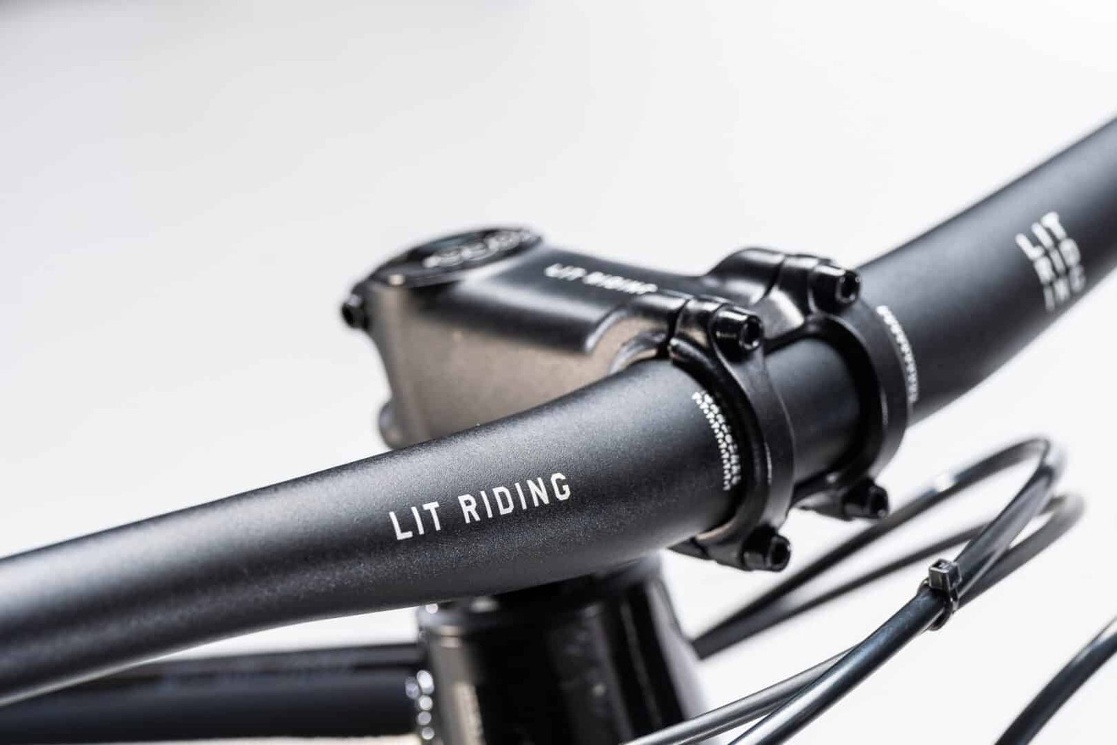 LIT SPORT 1x10 Shimano Cues