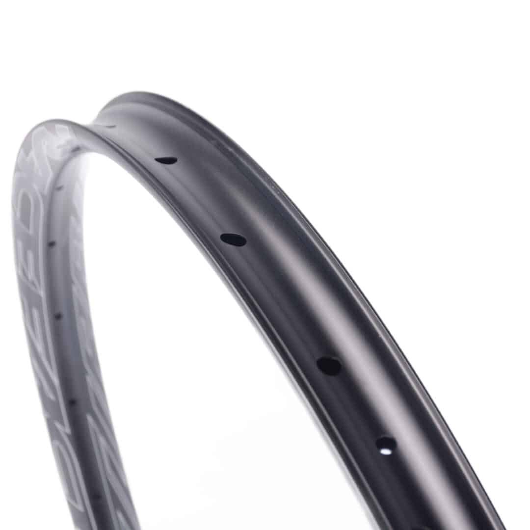 RACE FACE TURBINE R R29 35mm 28h