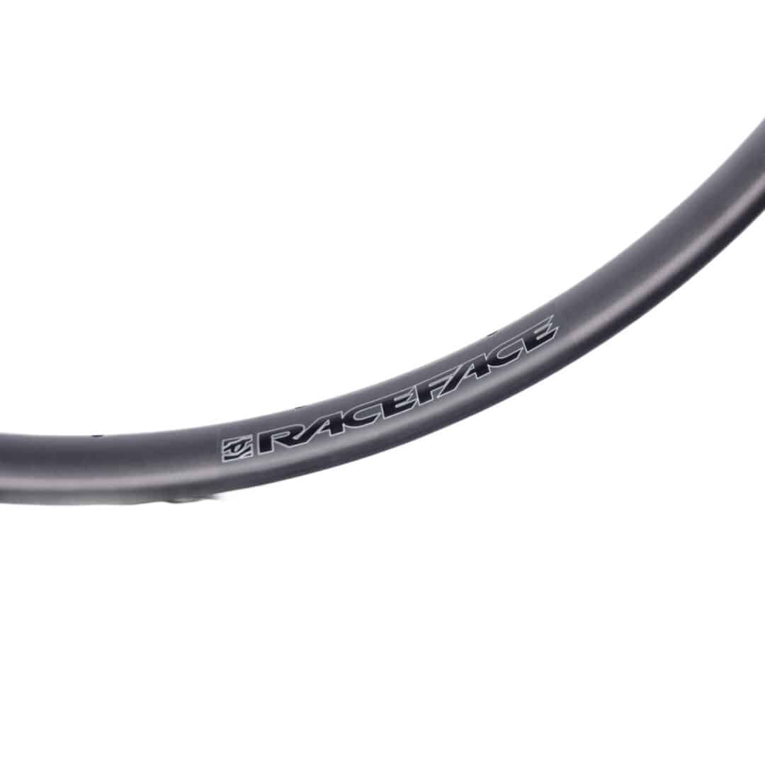 RACE FACE TURBINE R R29 35mm 28h