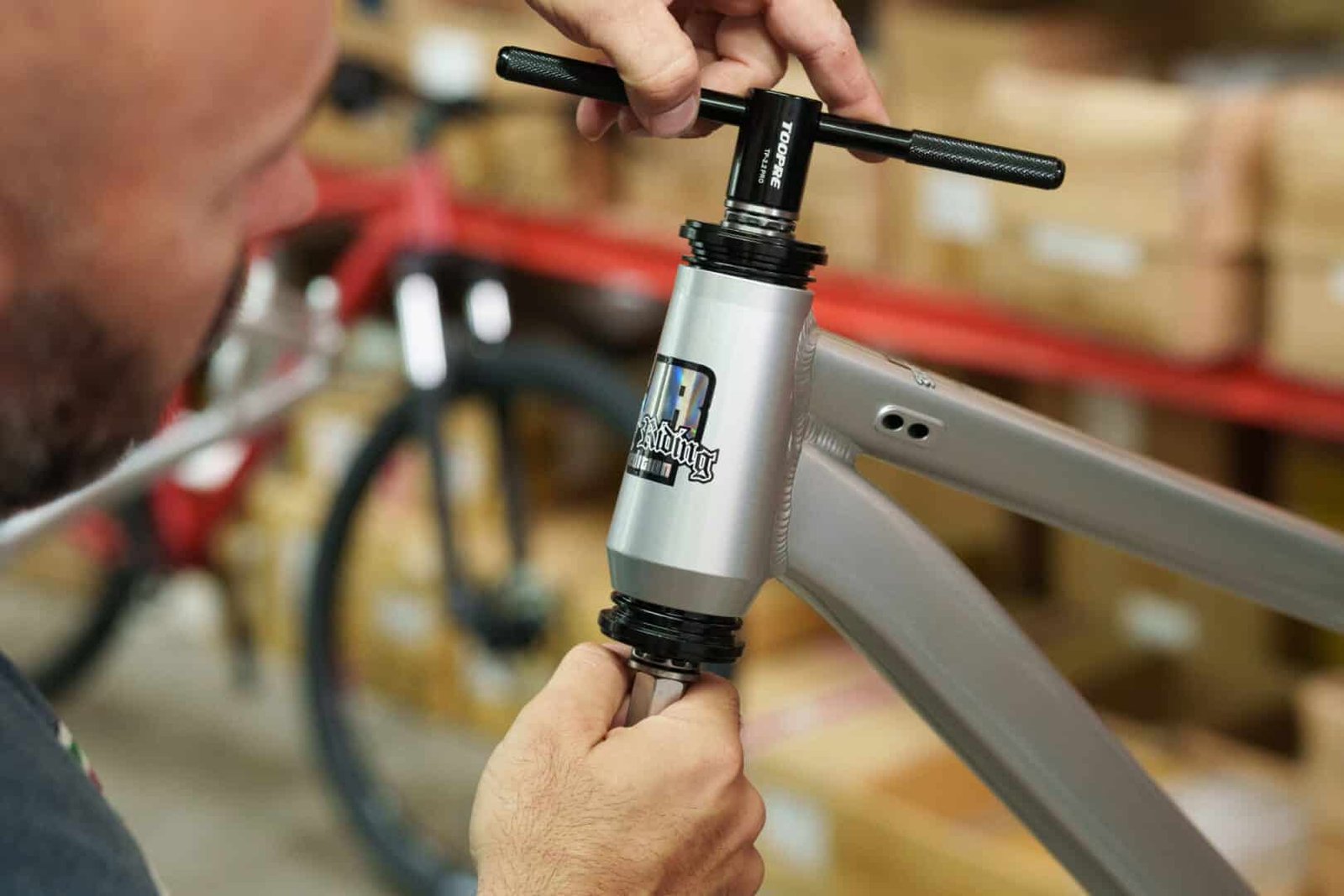 INSTALADOR JUEGO DIRECCION Y CAJA PEDALERA PRESSFIT TOOPRE